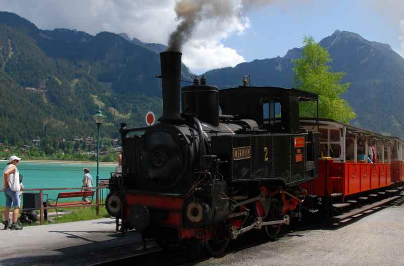 Die Achenseebahn zählt zu den meistbesuchten Tirol Sehenswürdigkeiten