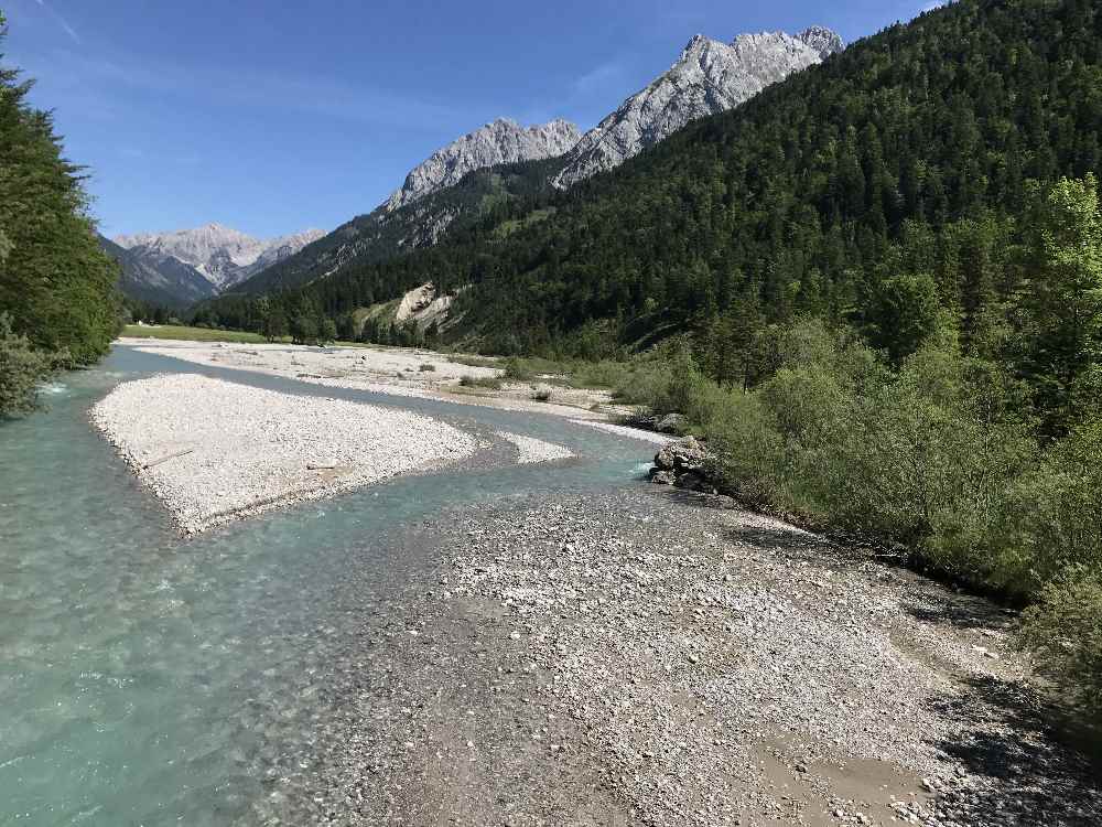 Am Rißbach entlang von Hinterriß zum Ahornboden mountainbiken