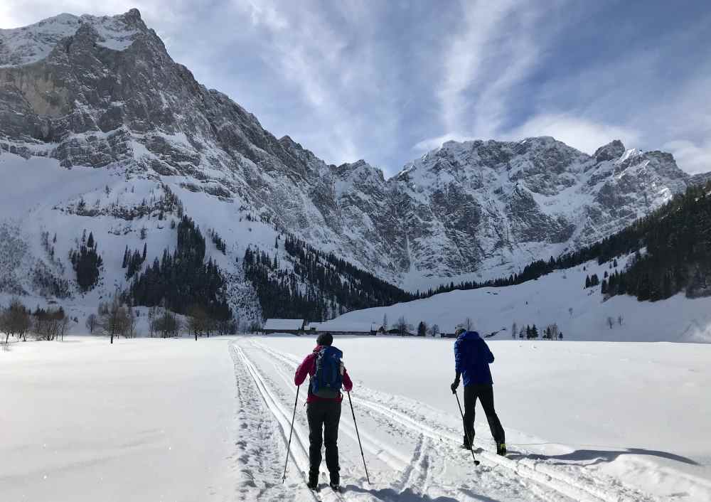 Das ist die Winterlandschaft auf der Karwendelloipe kurz vor der Engalm 