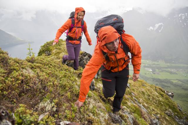 Die Bergans Wanderausrüstung - auch bei Regen gut geschützt