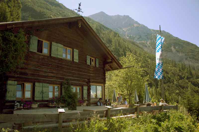 Die Brunnsteinhuette im Karwendel, Bayern - Foto: Alpenwelt Karwendel