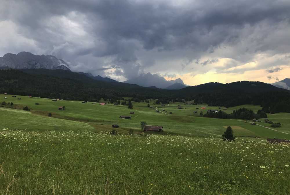 Leichte Wanderungen findest du rund um Krün über die Buckelwiesen 