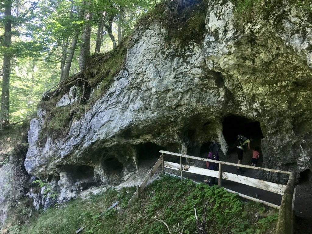 Bärenhöhle Wallgau - Ziel einer kleinen Wanderung im Estergebirge