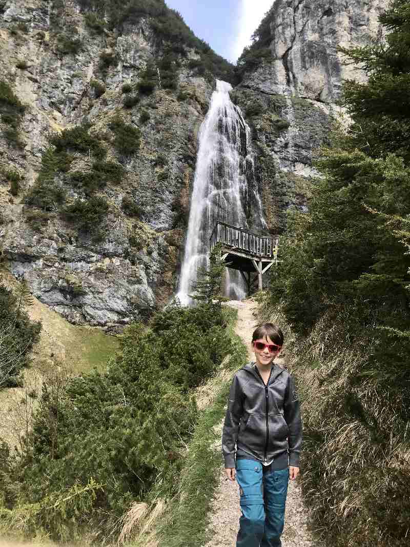 Dalfazer Wasserfall wandern mit Kindern