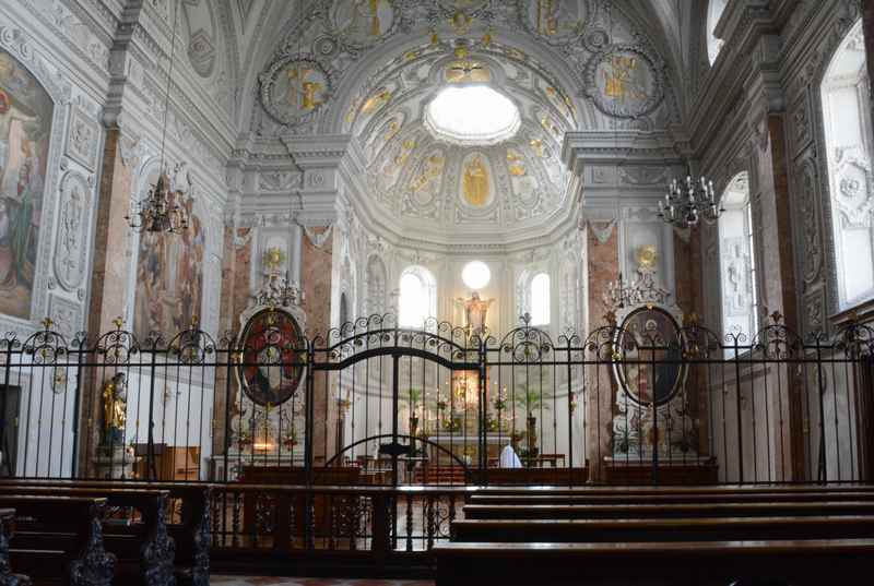 Ein Blick in das Damenstift Kloster bei der Hall Stadtführung