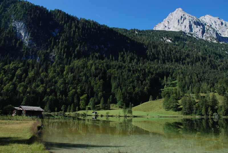 E-Biken in Mittenwald zum Ferchensee im Wettersteingebirge