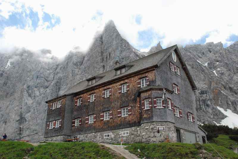 Die Falkenhütte Wanderung - vom kleinen Ahornboden auf die beliebte Hütte