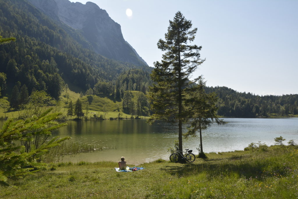 Ferchensee baden - Idylle in den Alpen bei Mittenwald