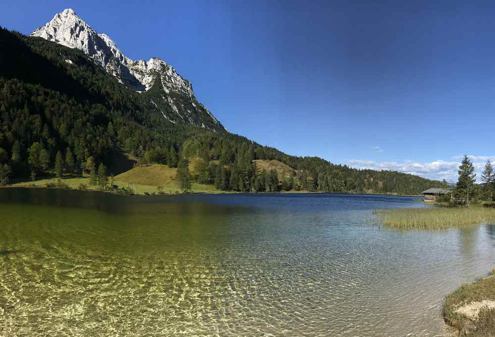 Der Ferchensee in der Alpenwelt Karwendel