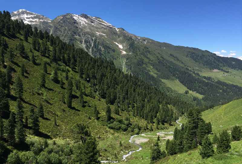 MTB Geiseljoch:  Durch schöne Berglandschaft zum Geiseljoch mountainbiken in Tirol 