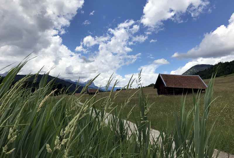 Vom Barmsee zum Geroldsee wandern: Diese schöne Landschaft ist das Ziel