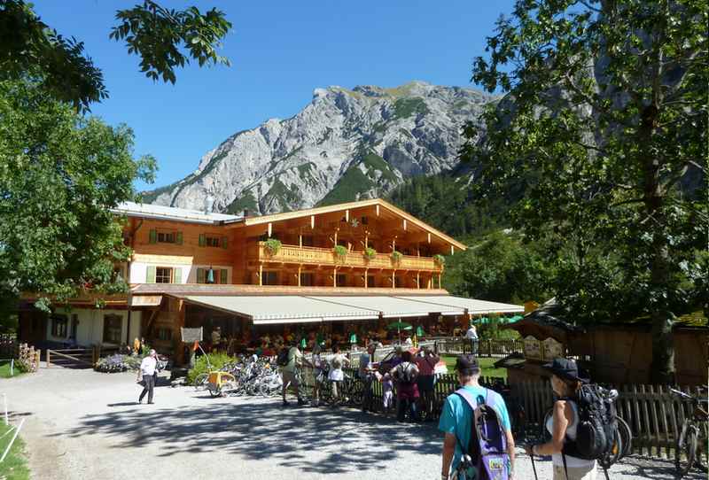 Die Gramaialm am Ende der Mautstrasse in Pertisau vom Achensee ins Falzthurntal