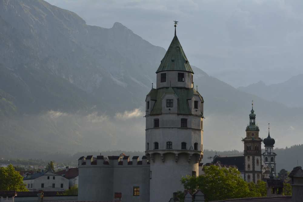  Die Burg Hasegg in Hall in Tirol mit dem Münzturm