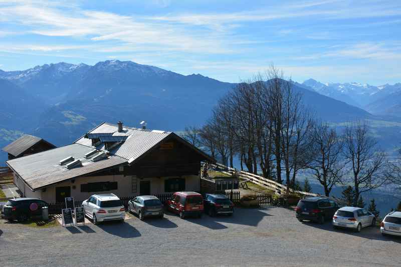 Mit dem Auto direkt zur Hinterhornalm, einer Karwendel Hütte