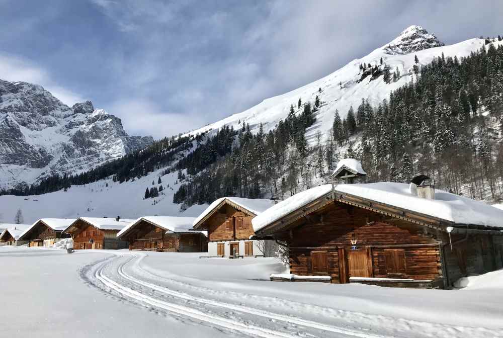 Die verschneite Engalm ist das Ziel der Karwendelloipe