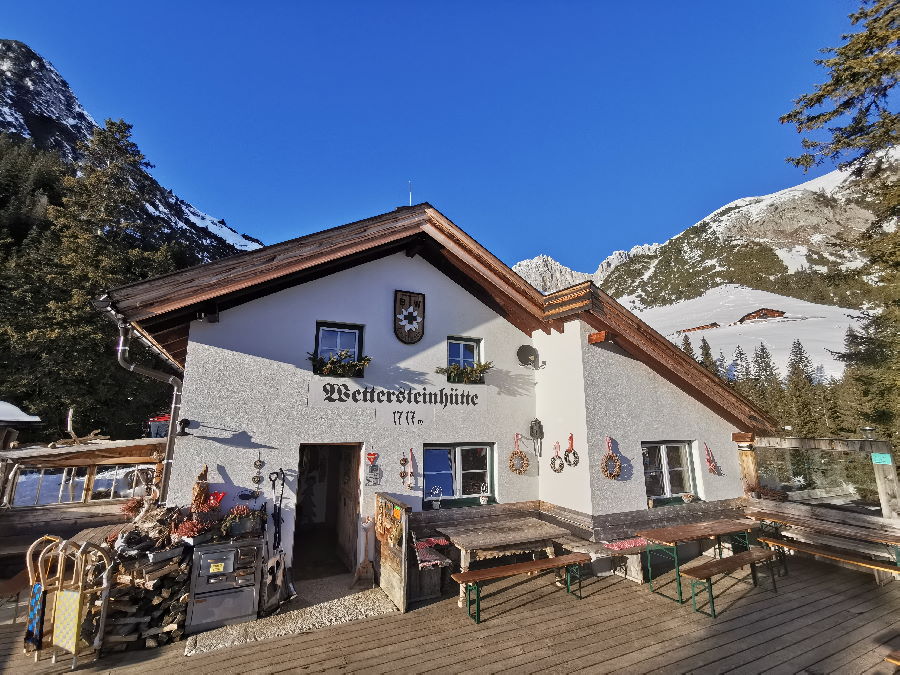  Etappe auf der mehrtägigen Winterwanderung in der Leutasch: Die Wettersteinhütte 