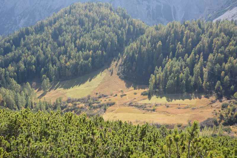 Das Isstal mit dem Issanger von oben aus dem Karwendel gesehen