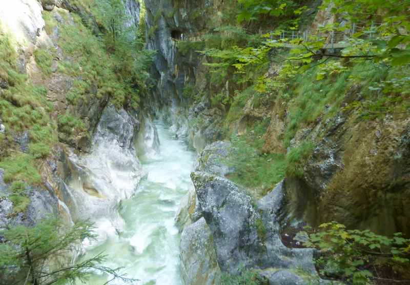 Die schmale Kaiserklamm - kurze Wanderung an der Brandenberger Ache