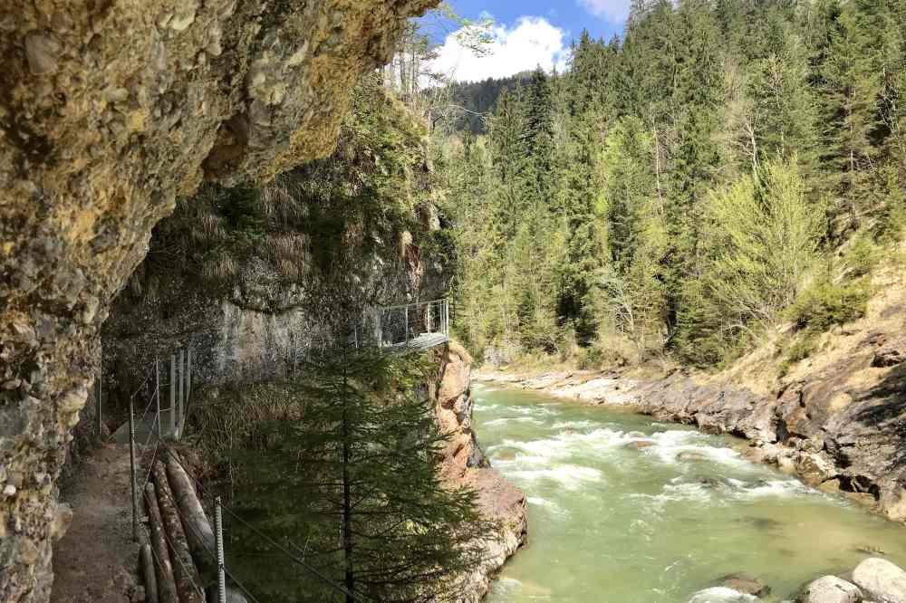 So verläuft der Steig durch die Kaiserklamm entlang der Brandenberger Ache