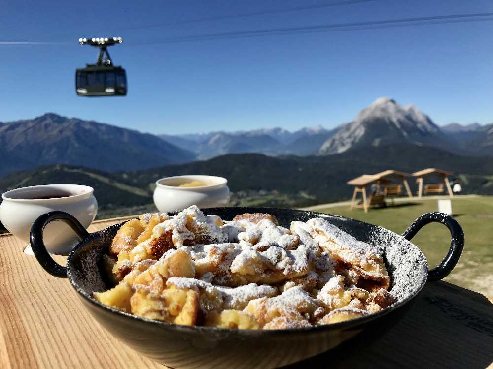 Diesen sehr guten Kaiserschmarren habe ich auf der Rosshütte Seefeld gegessen