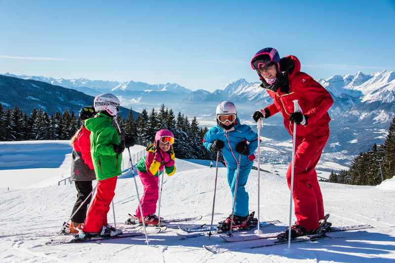 Skifahren mit Kindern, im Familienskigebiet Weerberg in Tirol 