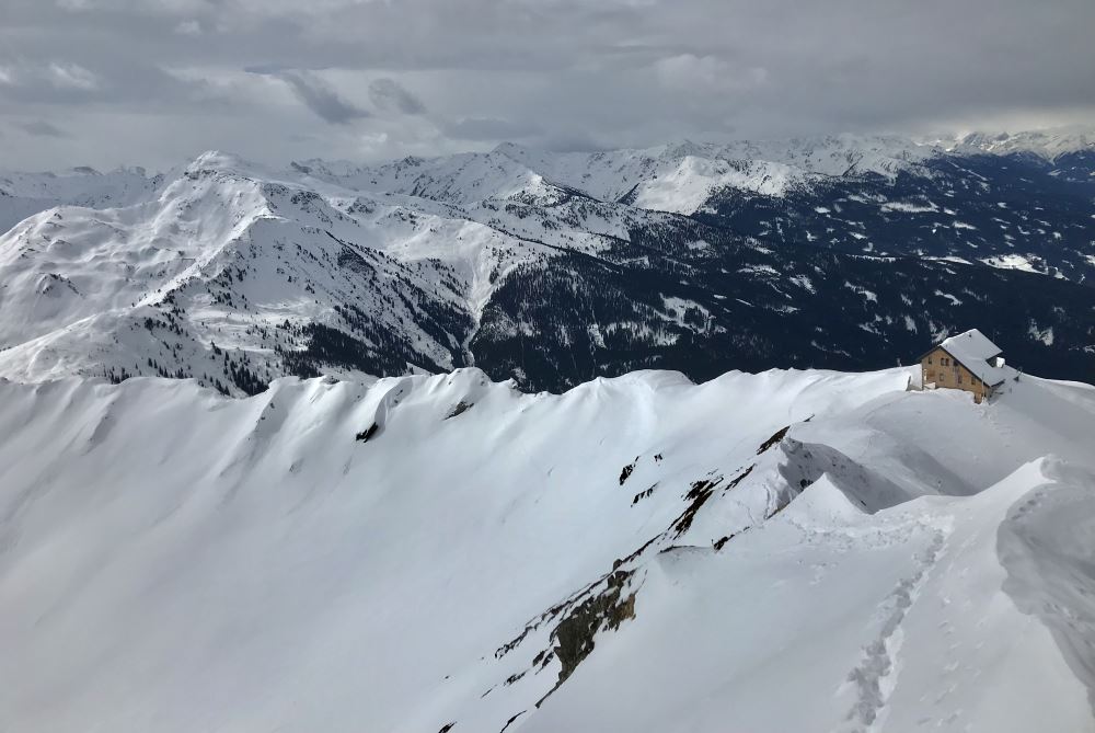 Ein Teil des Ausblicks auf der Kellerjoch Skitour bei der Kellerjochhütte