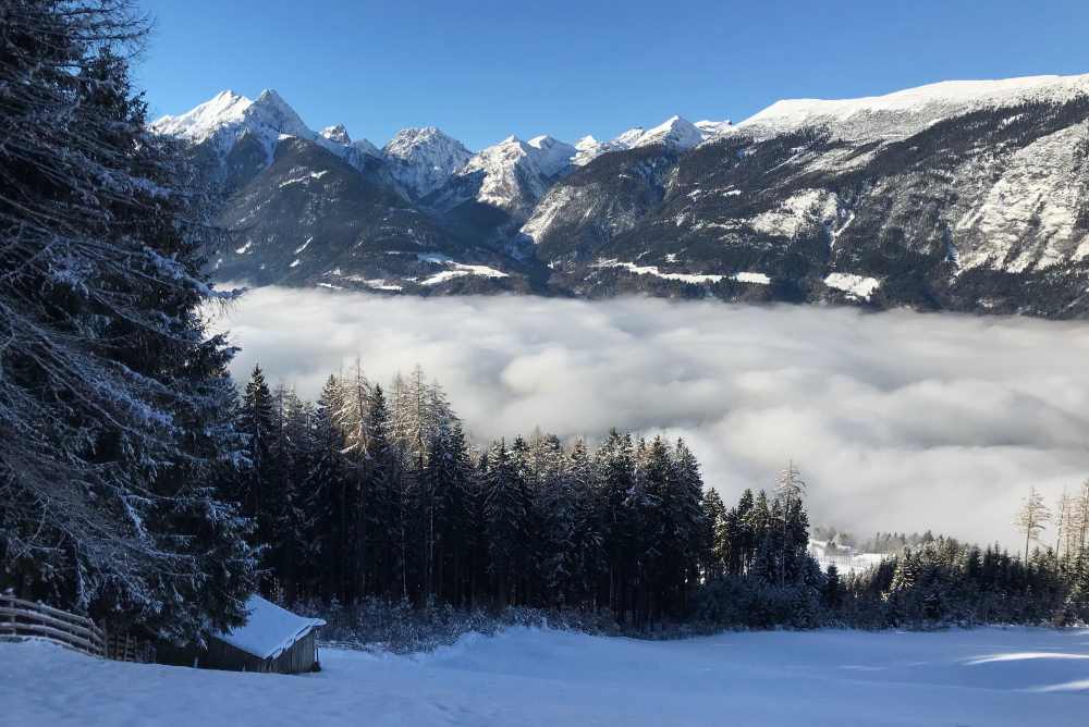 Und das ist der Blick auf das Winterwunderland: Von der Koglmoosalm auf das Karwendel