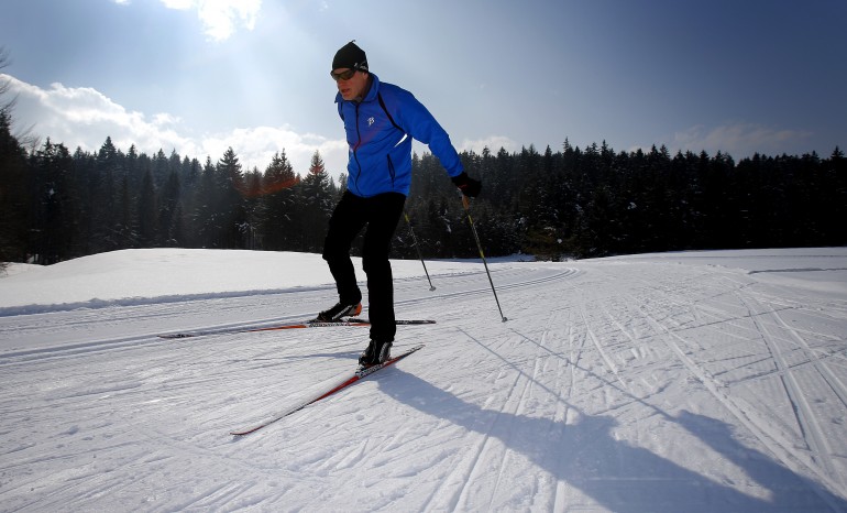 Die Skatingloipe oberhalb von Hall in Tirol: Langlaufen in Gnadenwald beim Karwendel