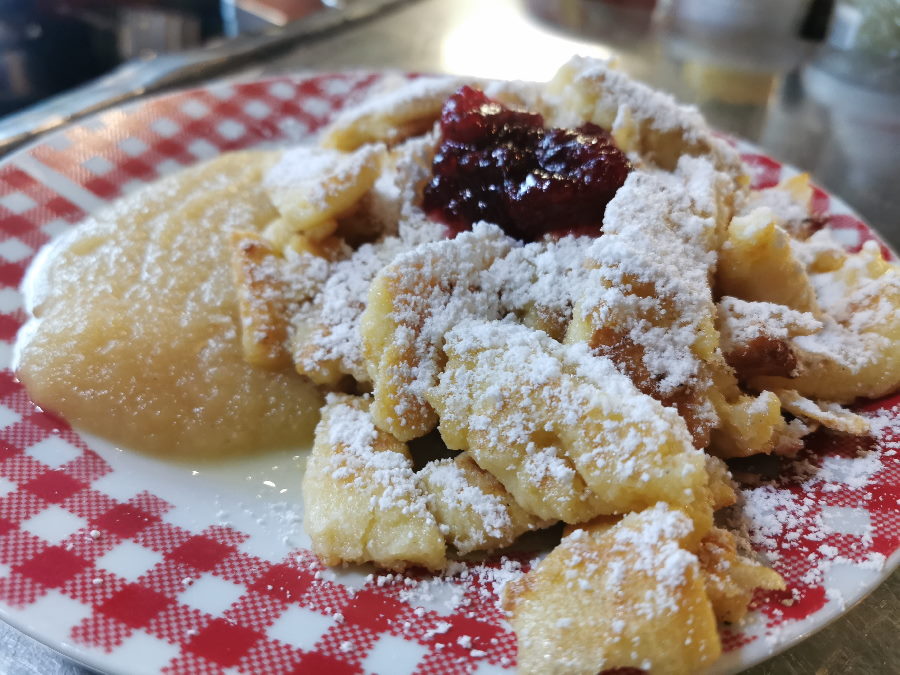 Dafür kommen sehr viele Besucher: Der 1a Kaiserschmarrn auf der Wettersteinhütte