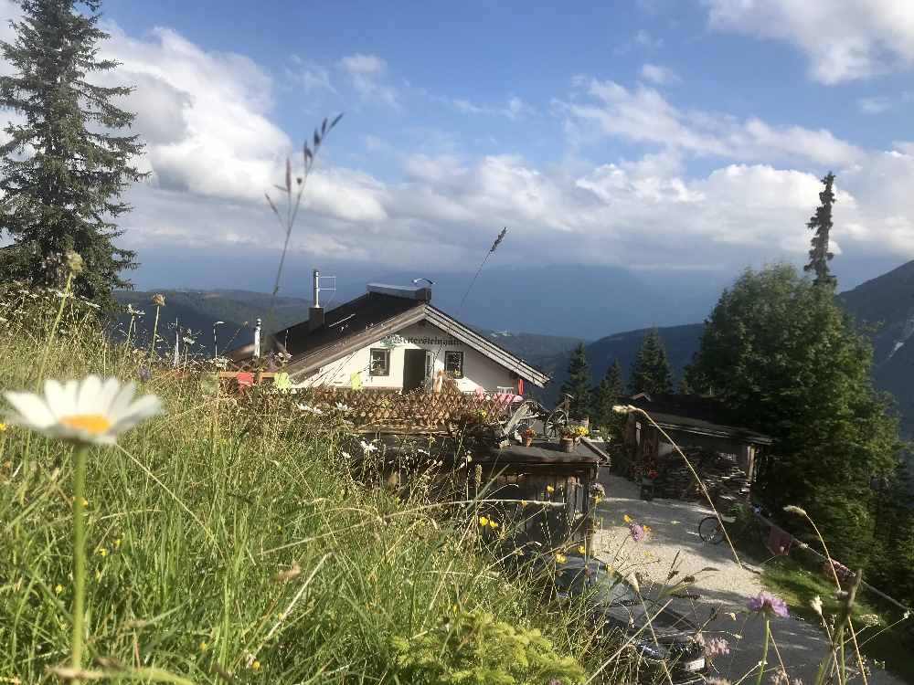 Die Wettersteinhütte in  meinem Seefeld Sommer!