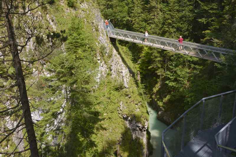 Das ist eine der beiden Brücken in der Leutaschklamm, Wanderung ab Mittenwald