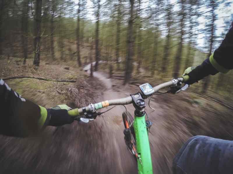 So wie auf dem Bild von Wiliam Hook werden sich die Mountainbiker beim Bike Festival am Achensee in Tirol messen