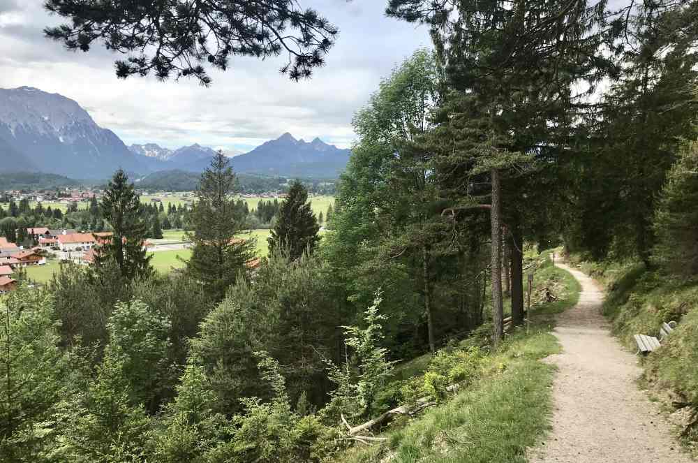 Das ist der Steig auf den Krepelschrofen - der Magdalena Neuner Panoramaweg  