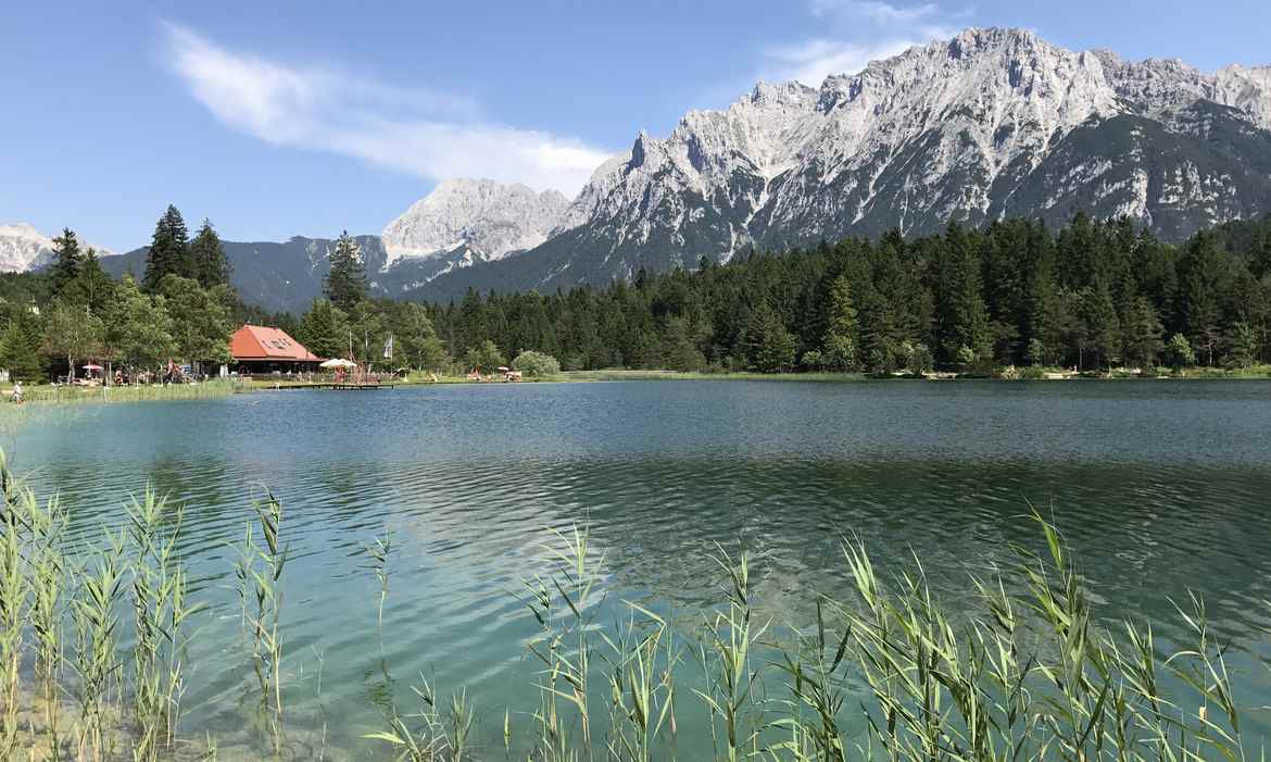 Mittenwald Karte: So schön ist es in Mittenwald mit den Bergen und den Seen