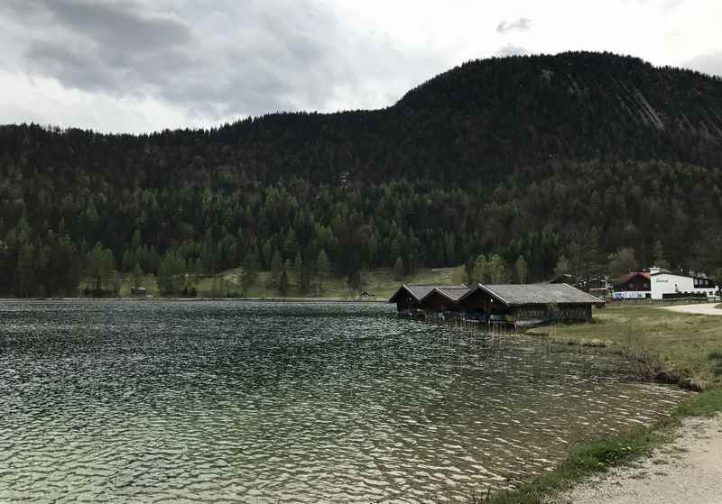 Ich war im Frühling am Lautersee, im Sommer ist das Bootfahren am See und das Baden im Strandbad sicher schön