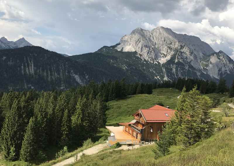 Von Mittenwald ins Wettersteingebirge - wandern oder mountainbiken