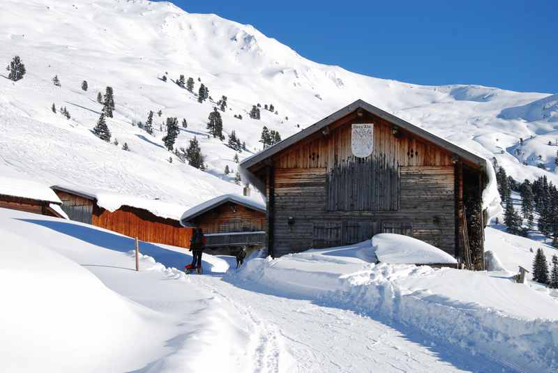 Die wunderschöne Nonsalm ist das Ziel der Rodelbahn, landschaftlich einmalig in den Tuxer Alpen