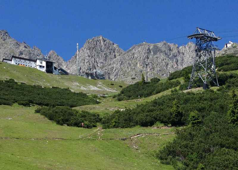 Zur Nordkette auf dem Adlerweg wandern - von der Seegrube nach Innsbruck wandern oder mit der Nordkettenbahn in die Stadt