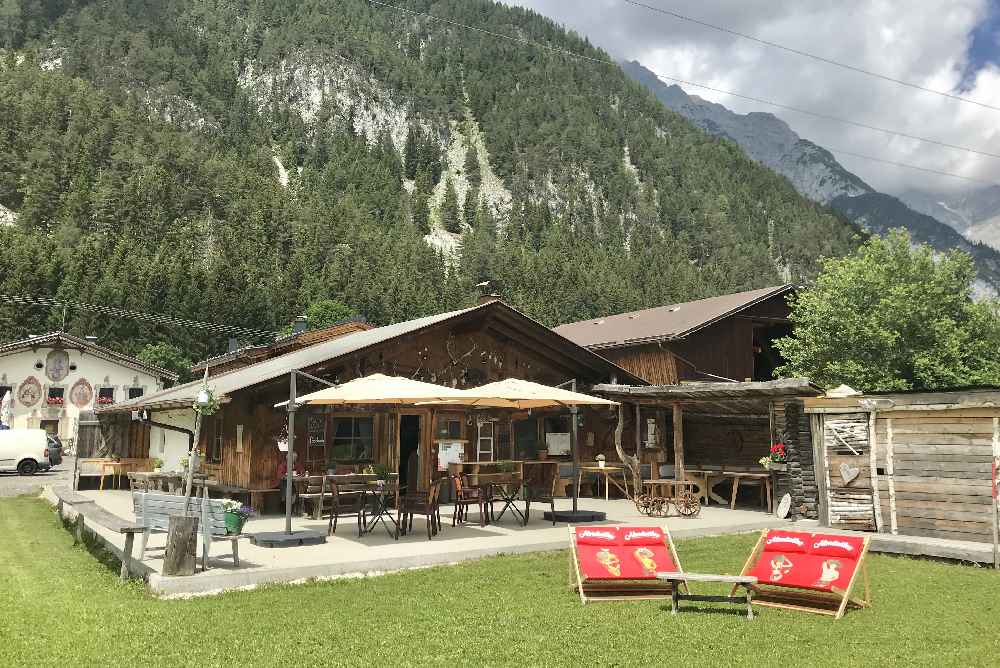 Poli´s Hütte - auch mit dem Auto erreichbar - in der Leutasch bei Seefeld