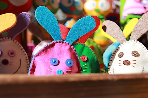 Am Ostermarkt in Hall in Tirol: Geschenidenn für Ostern aus dem Karwendel, Foto Stadtmarketing Hall