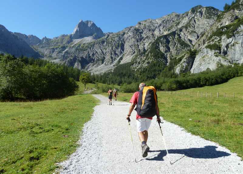 In Pertisau von der Gramaialm wandern im Karwendel: Hier in Richtung Lamsenjoch und Lamsenspitze