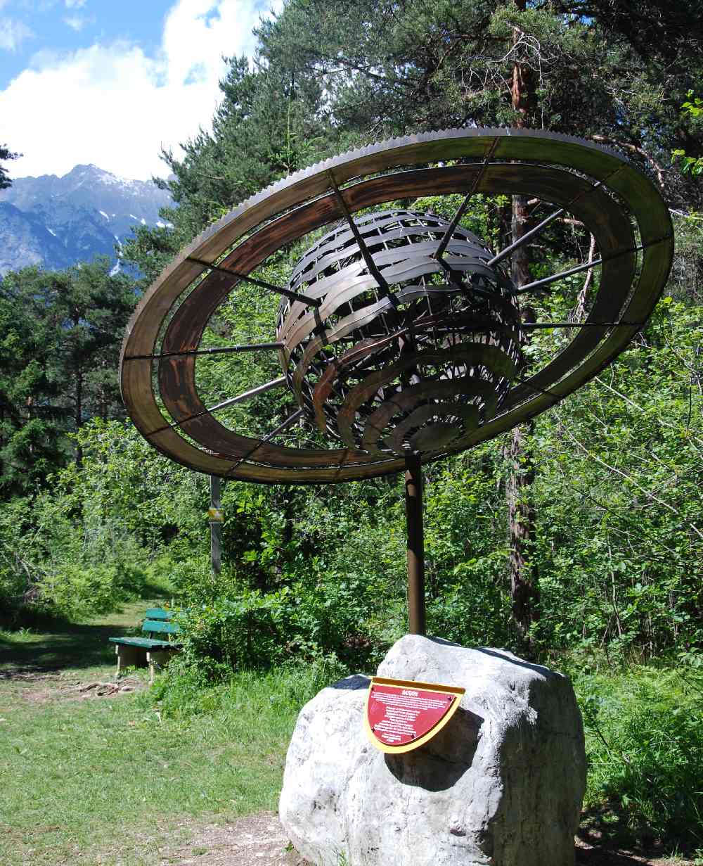 Der Planetenlehrpfad in Tirol - ab Vomperbach durch den Forchat Wald