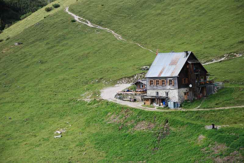 MTB Plumsjoch: Die Plumsjochhütte ist gut zum Mountainbiken im Karwendel