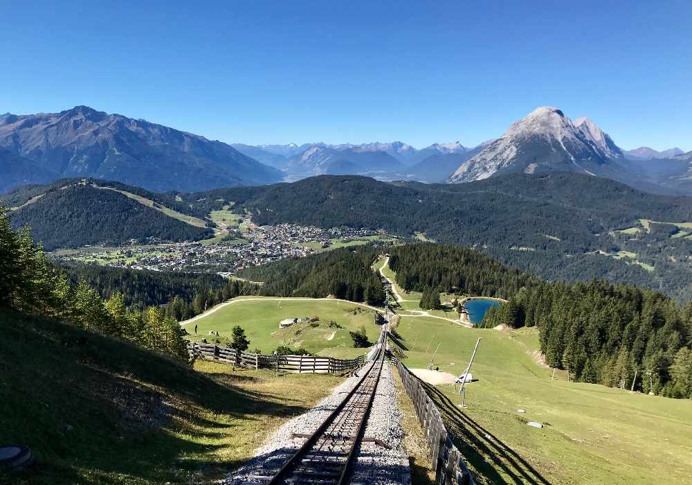 Sommerurlaub in den Bergen auf der Rosshütte Seefeld