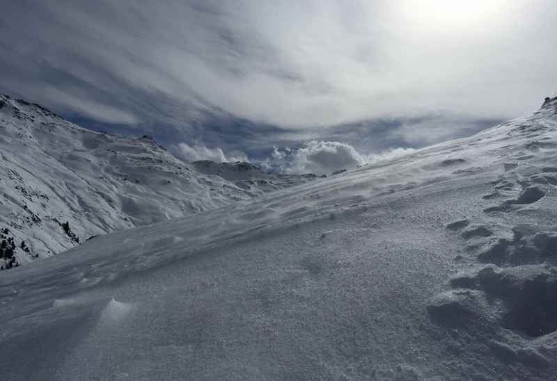 Rosslaufspitze Skitour - Beim Aufstieg zum Kamm ist links hinten der kleine Gilfert zu sehen