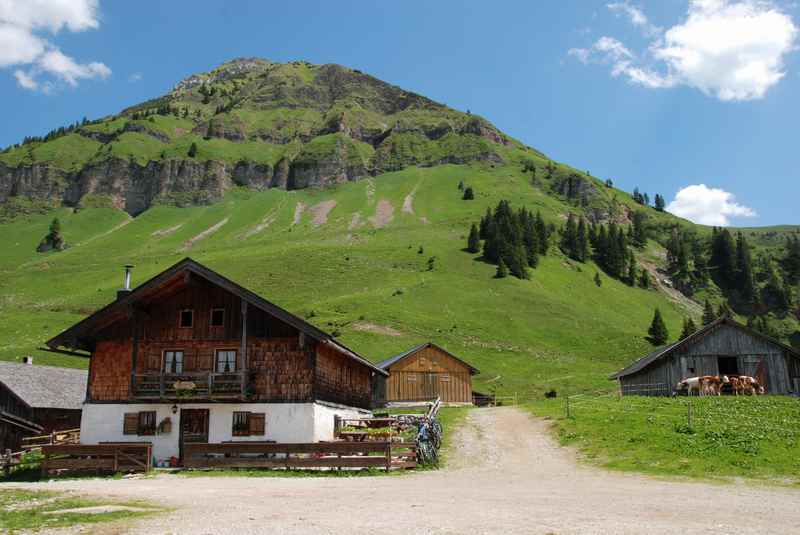 Zur Rotwandhütte mountainbiken in Achenkirch, dann hinunter ins Bächental