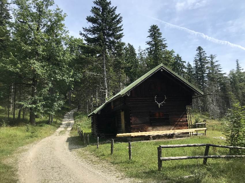 Hier endet für mich der Aufstieg mit dem Mountainbike - die Tyrolerhütte am Simetsberg