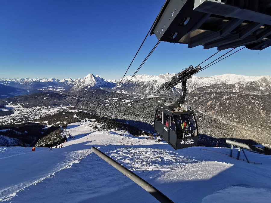 Skigebiet Rosshütte: Mit der neuen Gondel kommst du auf 2064 Meter hinauf 