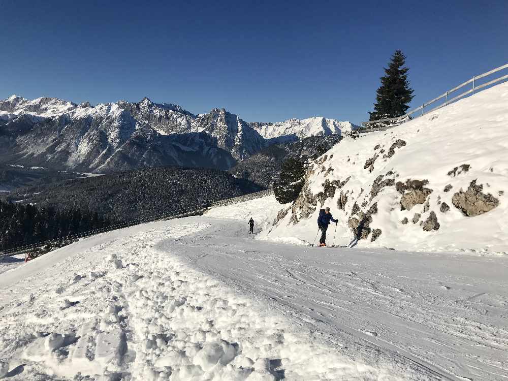 Das ist der Skitouren - Aufstieg kurz unterhalb der Rosshütte