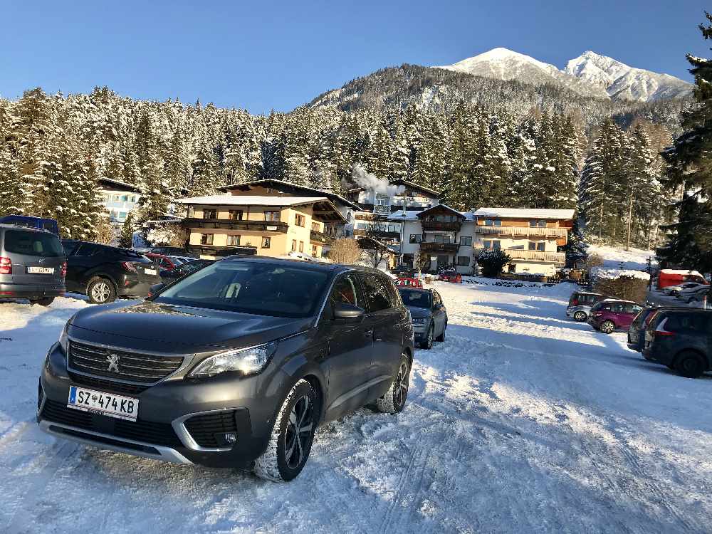 Der kostenlose Parkplatz für die Rosshütte Skitour in Seefeld